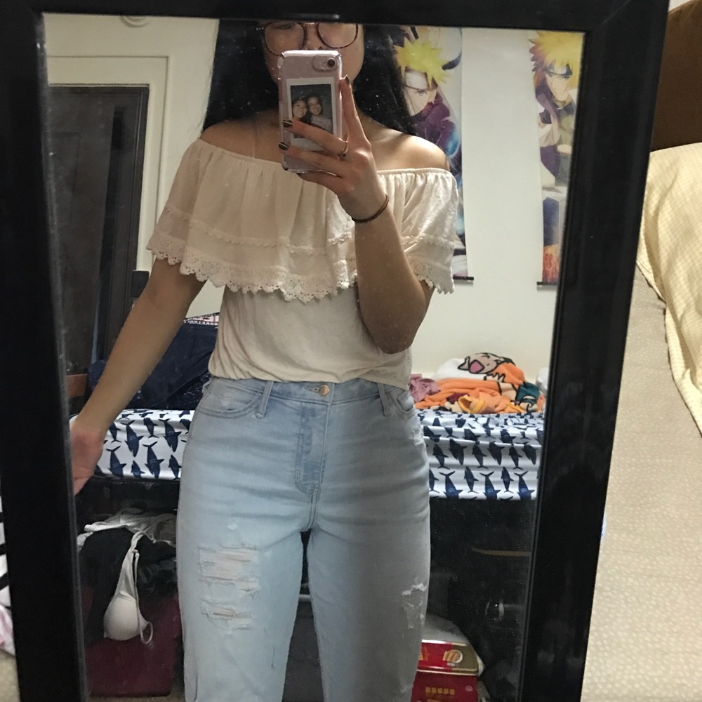 White Off the shoulder top